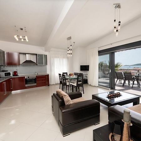 Aelia Apartments Néa Péramos 외부 사진