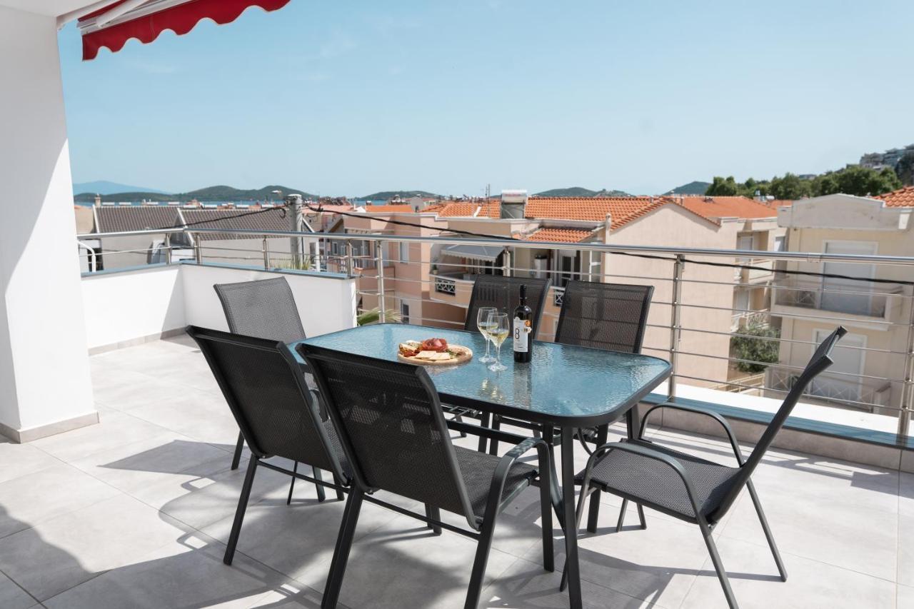 Aelia Apartments Néa Péramos 외부 사진