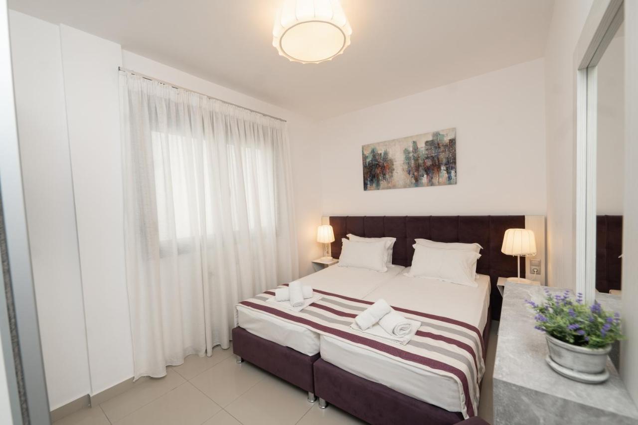 Aelia Apartments Néa Péramos 외부 사진