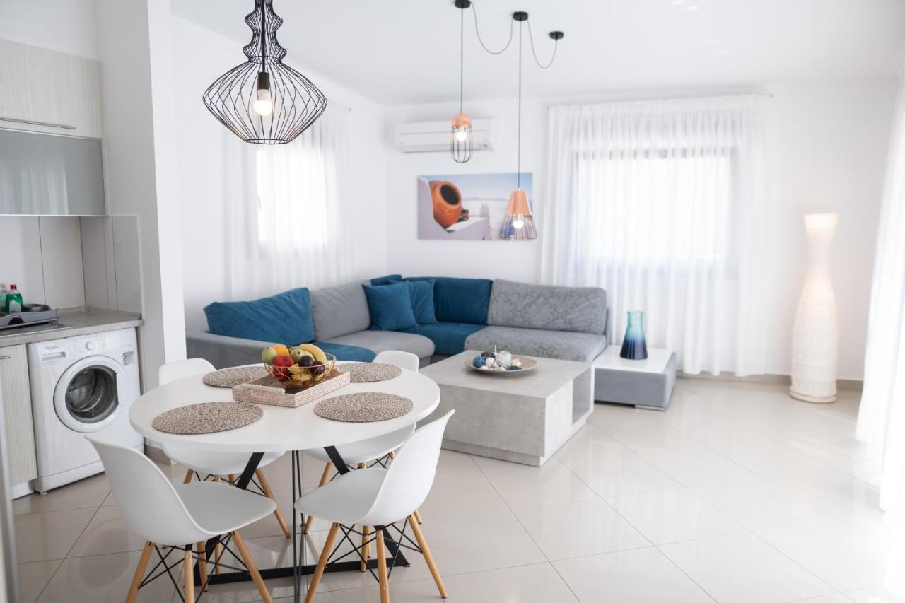 Aelia Apartments Néa Péramos 외부 사진