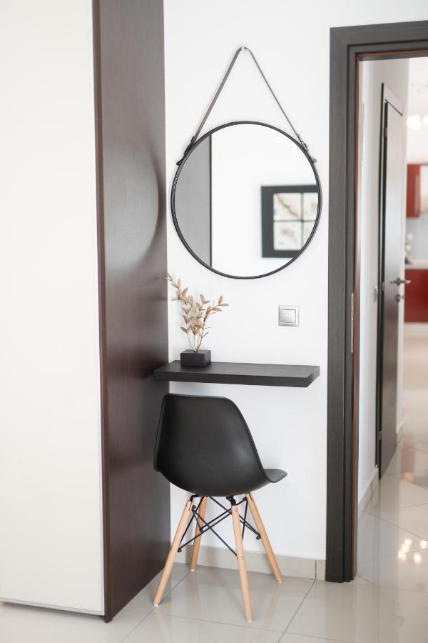 Aelia Apartments Néa Péramos 외부 사진