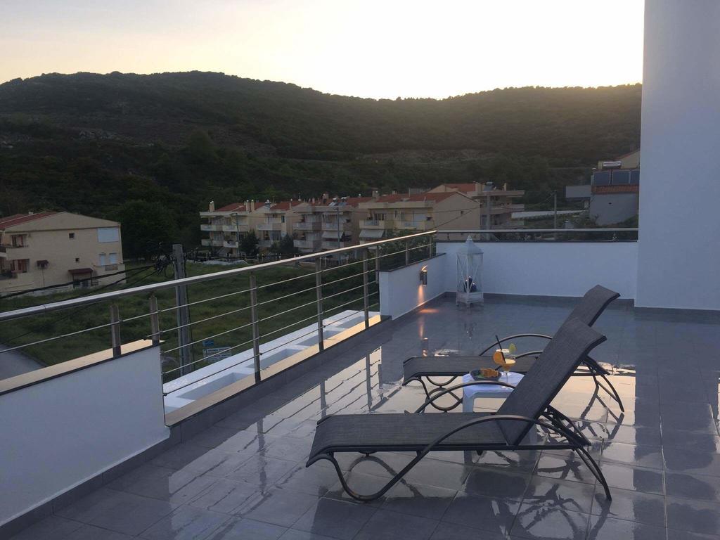 Aelia Apartments Néa Péramos 외부 사진