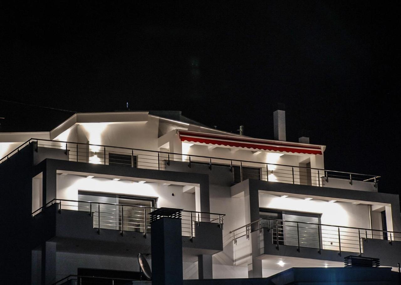 Aelia Apartments Néa Péramos 외부 사진